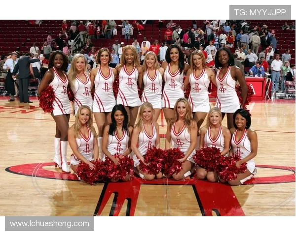 NBA拉拉队：赛场魅力与活动背后的故事